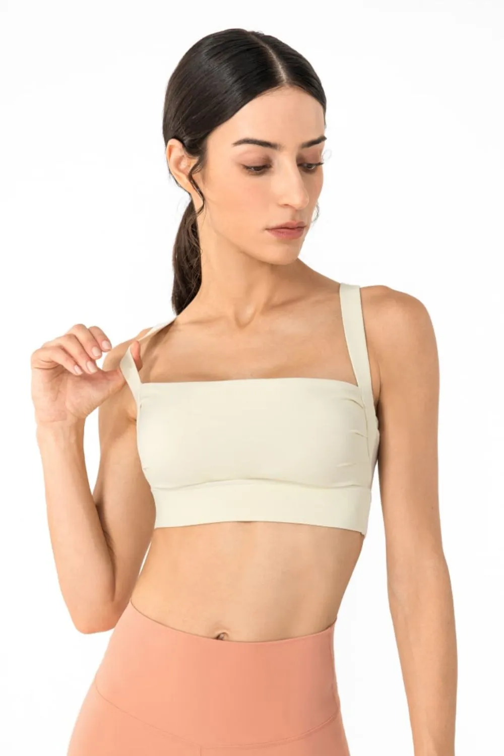 Backless Crop Top and Yoga Top Women's Open Back Pleated Detail Sports Bra KESLEY