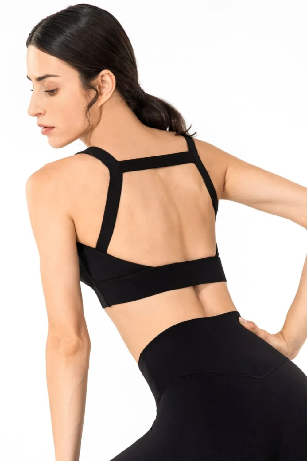 Backless Crop Top and Yoga Top Women's Open Back Pleated Detail Sports Bra KESLEY