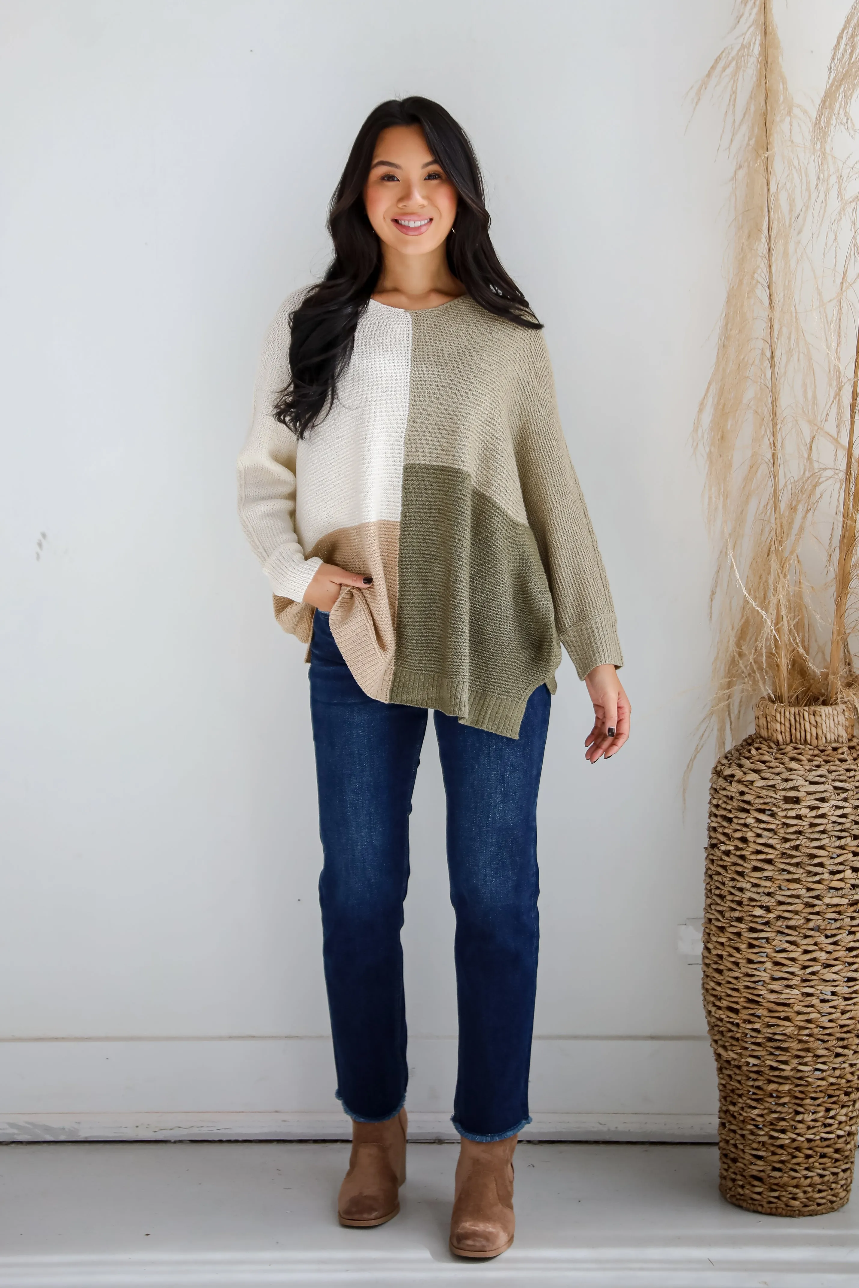 Confident Trend Light Olive Color Block Lightweight Knit Sweater