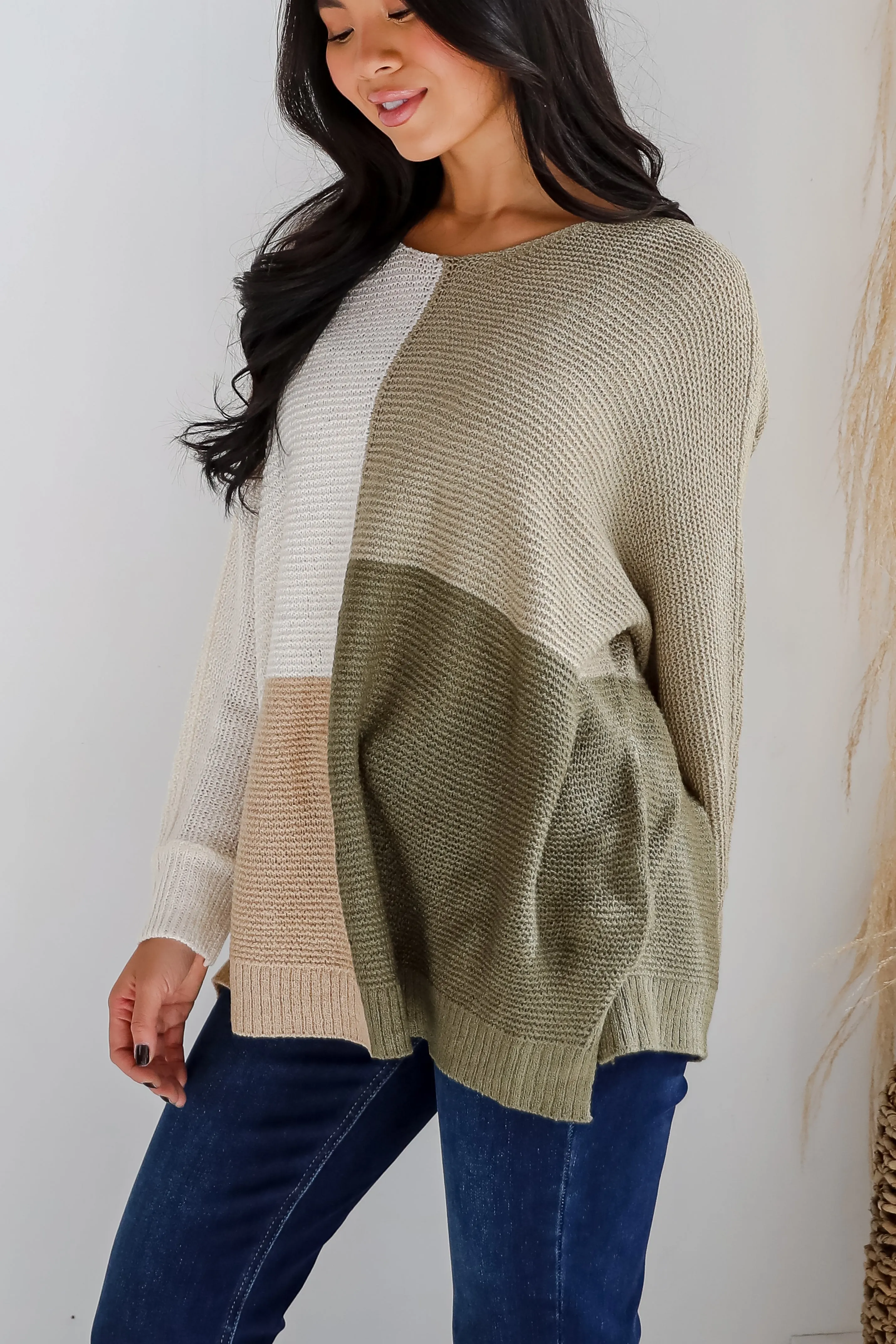 Confident Trend Light Olive Color Block Lightweight Knit Sweater