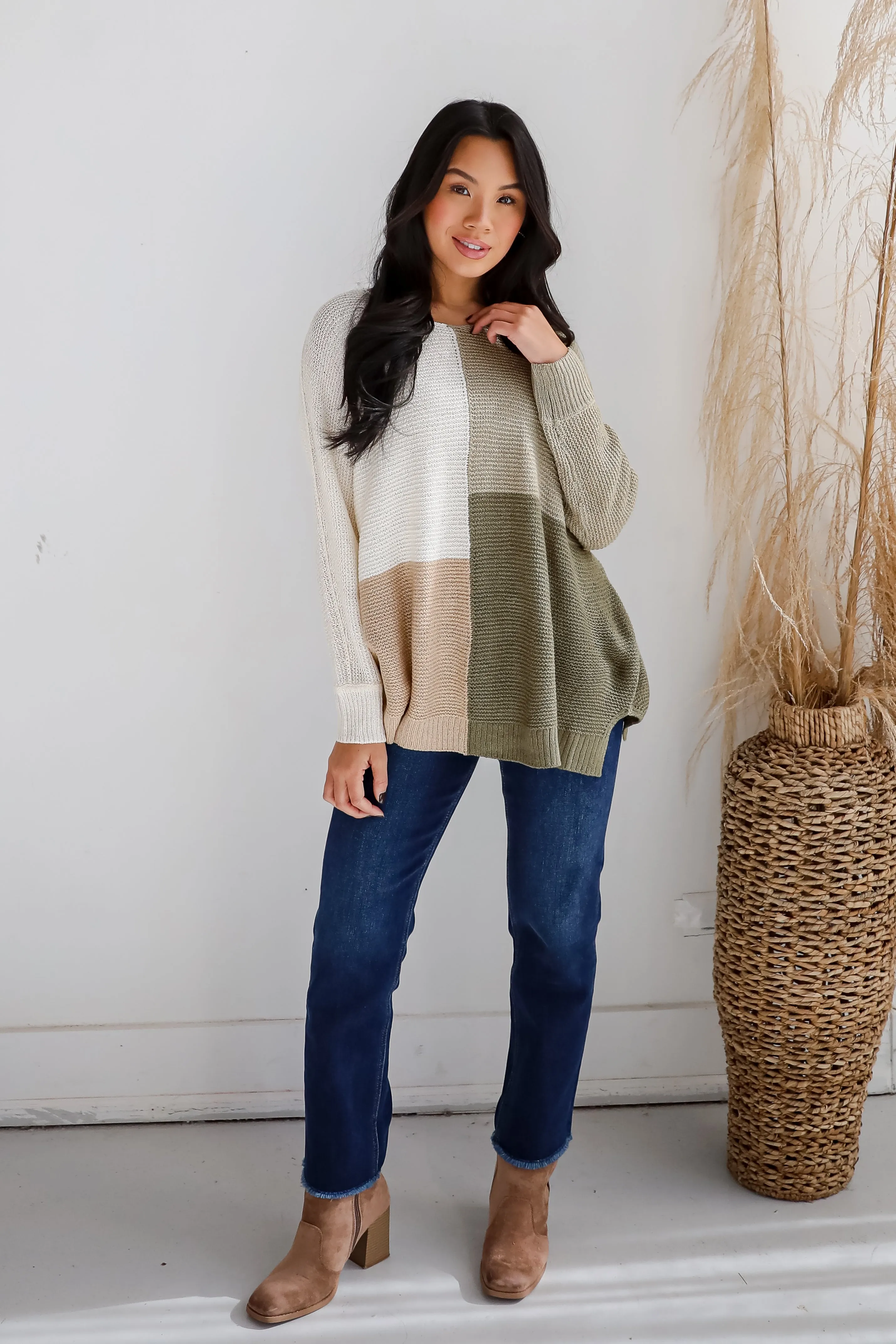 Confident Trend Light Olive Color Block Lightweight Knit Sweater