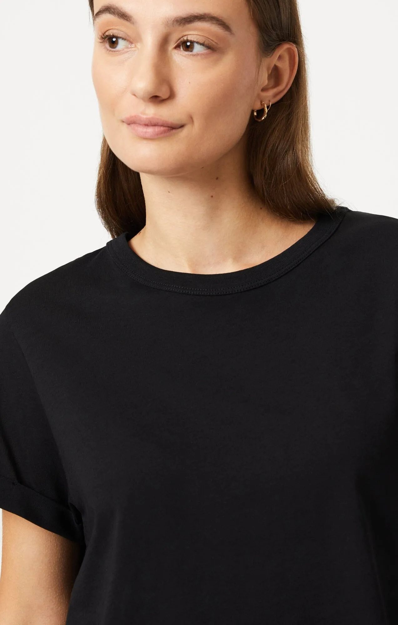 CROPPED T-SHIRT IN BLACK