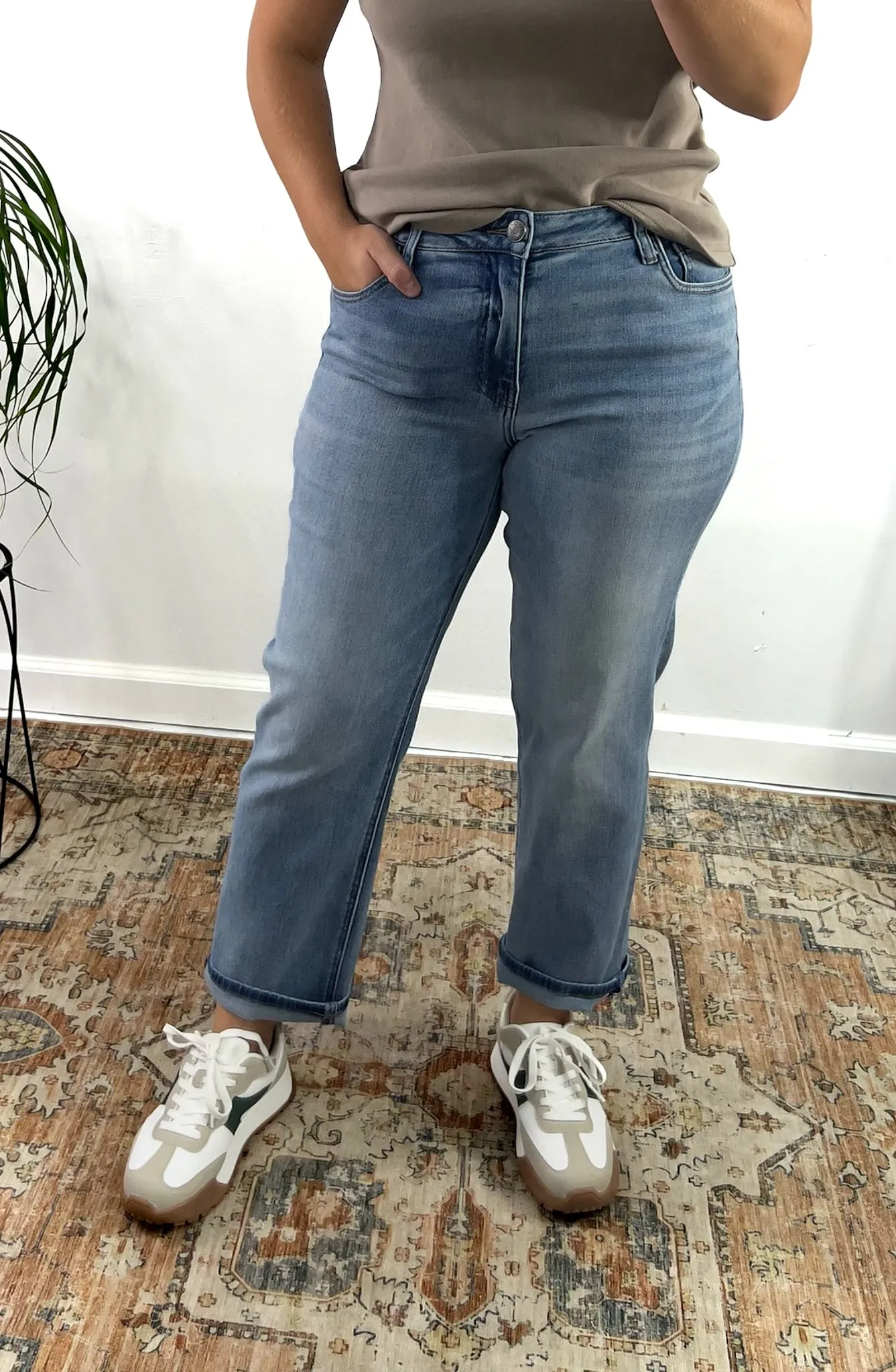 Elizabeth Straight Crop Jeans | Kut from the Kloth