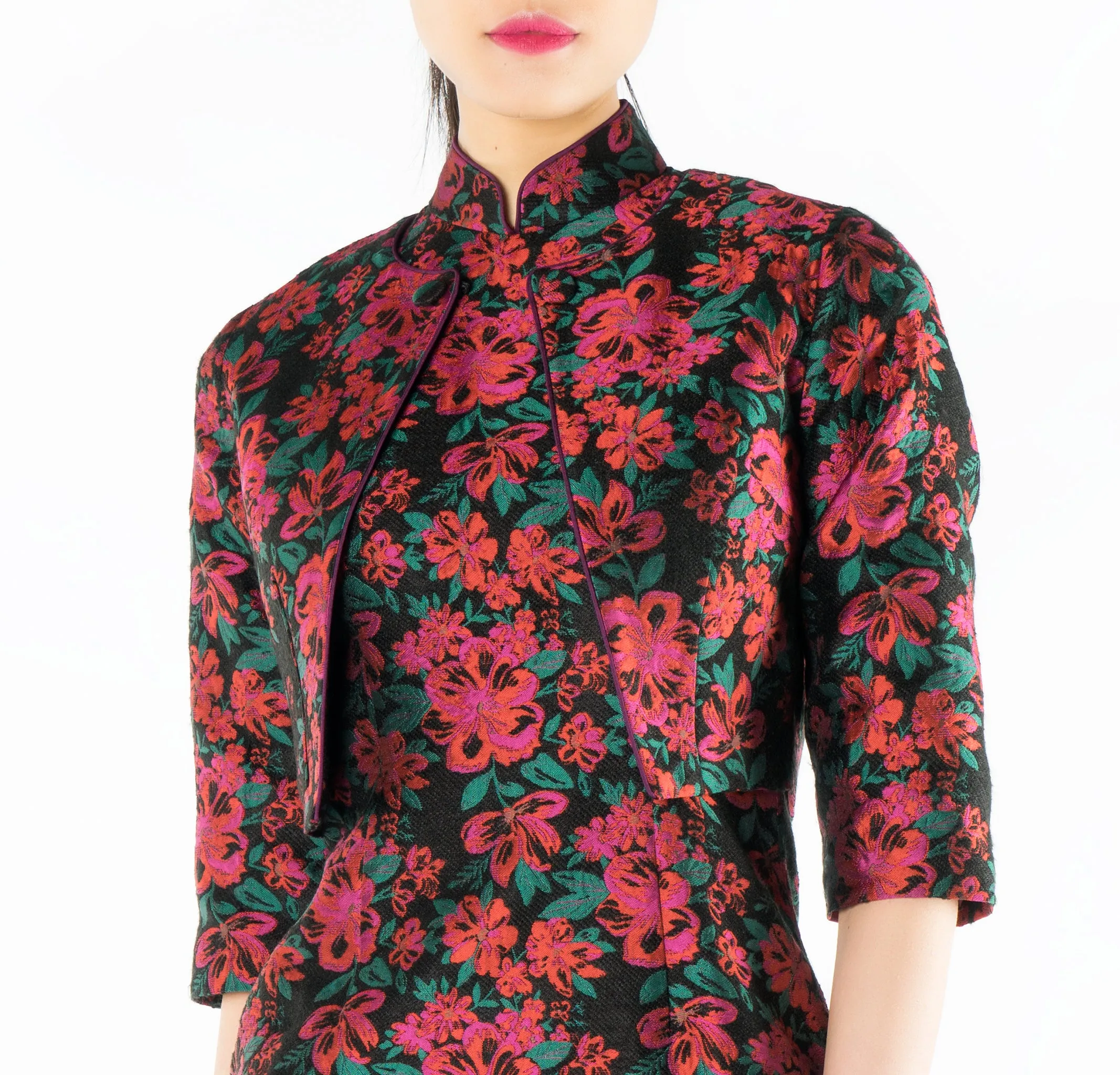 PALMER Floral Brocade QRT Slv Cropped Jkt (Magenta)