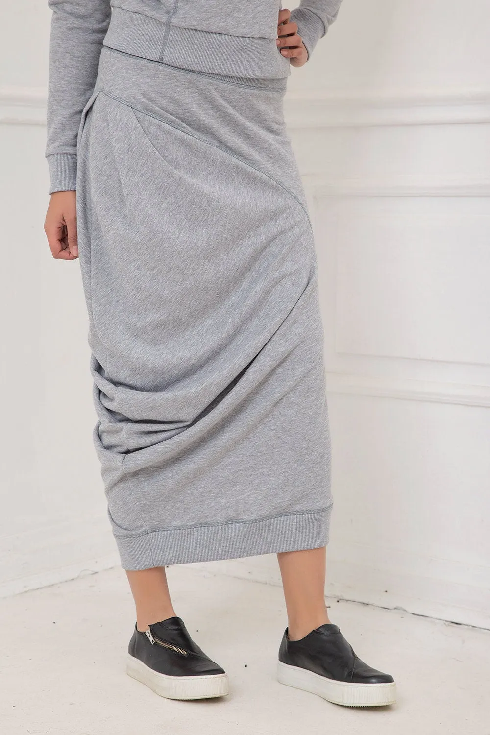 Sweatshirt and skirt - AKILA & CHIHIRA